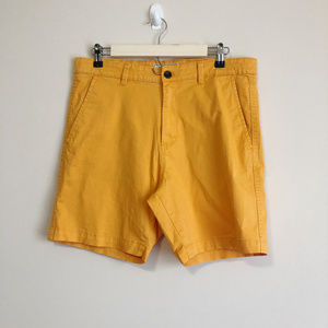 Mens Crown & Ivy  Yellow Stretch Shorts 33